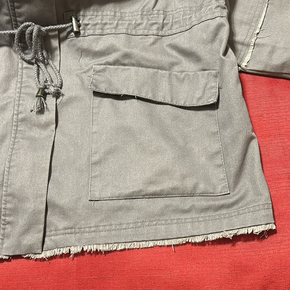 Charlotte Russe + Grey Lightweight Cargo Anorak Jacket Size 2X - Picture 6 of 11